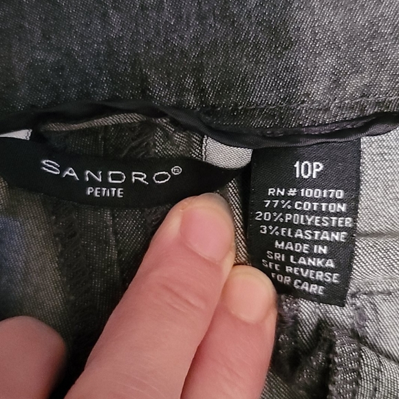 Capris - Picture 3 of 4